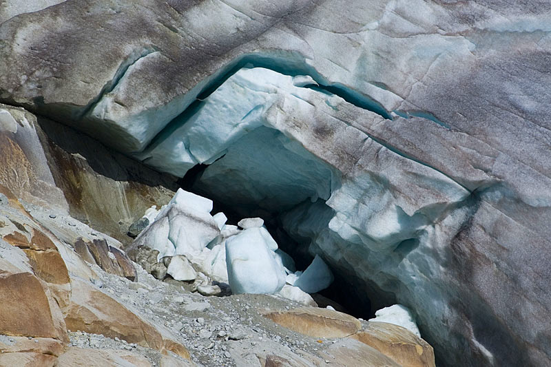 Artificial and natural ice caves 2007