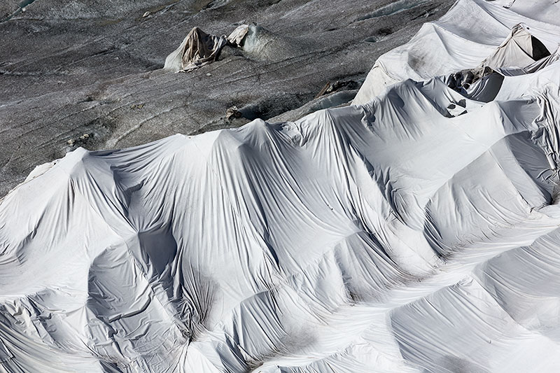Eisgrotte und neuer Gletschersee 2016