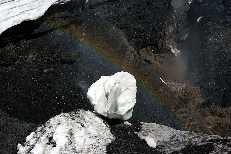 Crusoe Glacier: shapes and colours