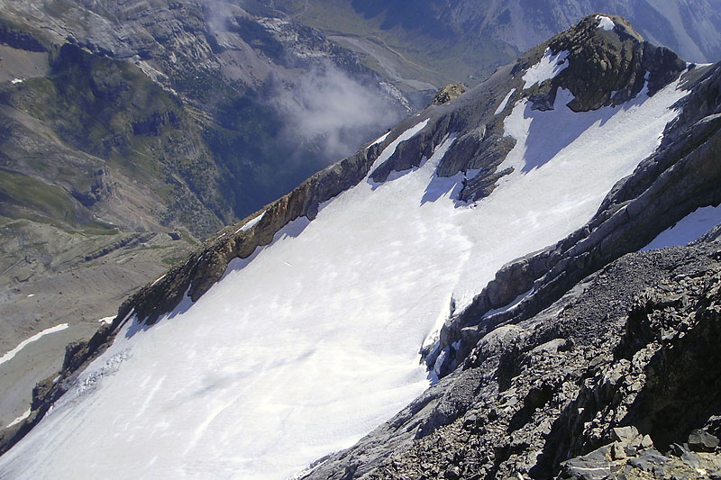 Glaciar de Monte Perdido - Gavarnie and Monte Perdido Massif Glaciar de Monte Perdido - Gavarnie and Monte Perdido Massif