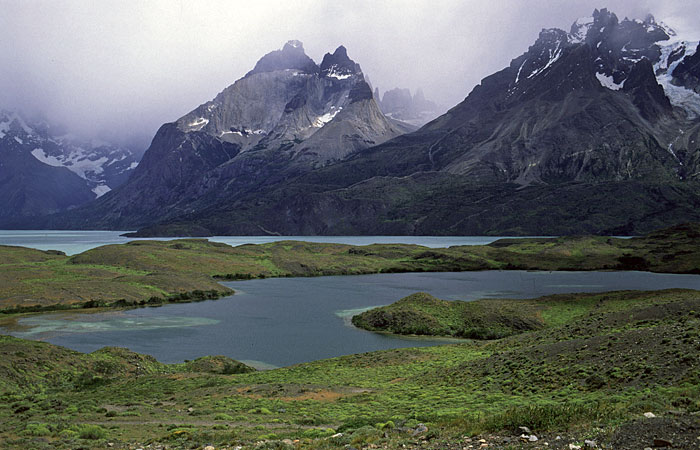 Lago Nordenskjld and Cuernos Paine