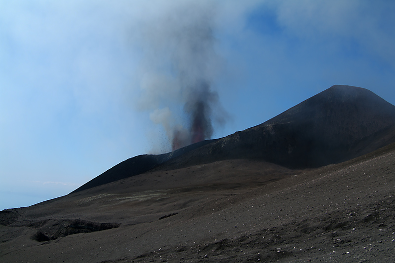 12 Aug 2011: Tenth Paroxysm of 2011 at South East Crater