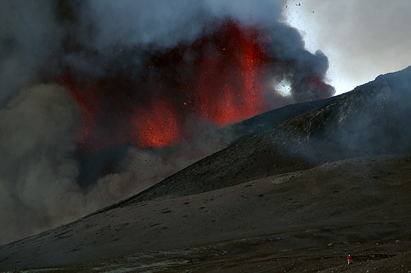 12 Agosto 2011: decimo parossismo del 2011 al Cratere di Sud-Est