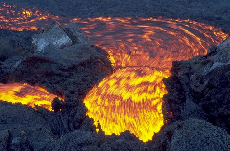 Il flusso di lava sotto il Cono di Sud Est, 4-9 Aprile 1999