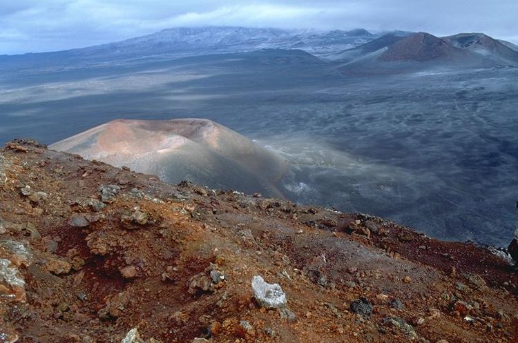 Photo page: Tolbachik Volcano