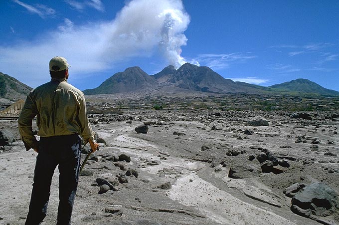 Vulkanologen bei der Arbeit