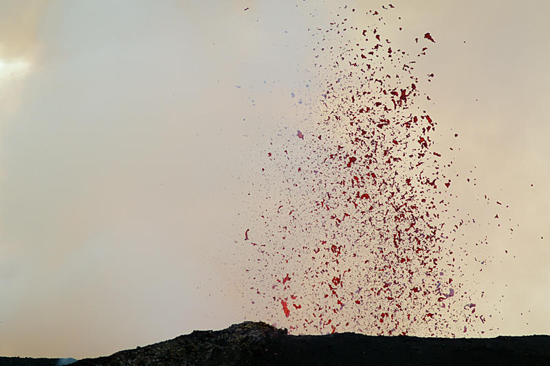 22-25 January 2012: Activity in Kimanura Crater