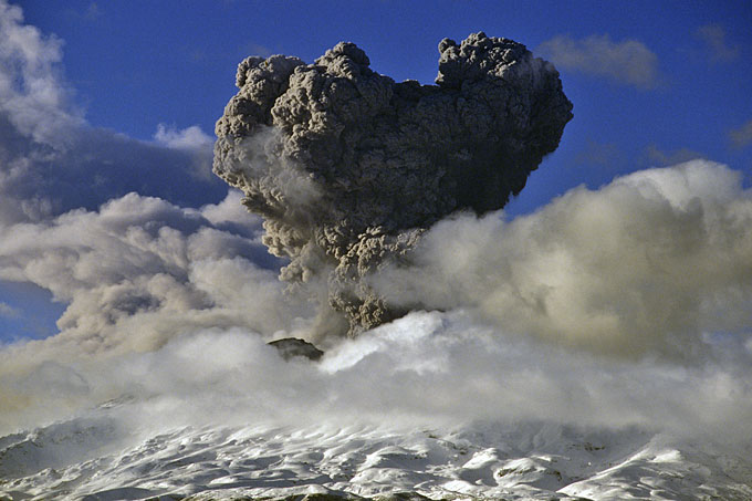 Ausbruch des Ruapehu im Juni 1996