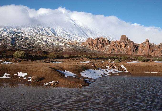 Pico de Teide and the Caadas in winter