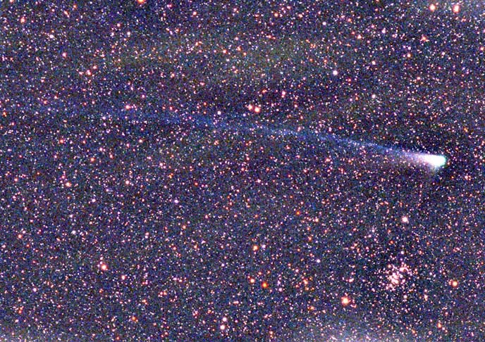 A Comet and many Star Clusters  May 2004