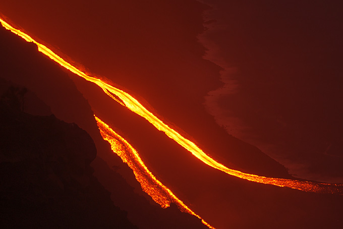 Eruption Mrz 2007: Lavastrme beobachtet von Filo del Fuoco aus
