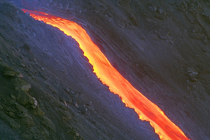 Eruption Mrz 2007: Lavastrme beobachtet von Filo del Fuoco aus
