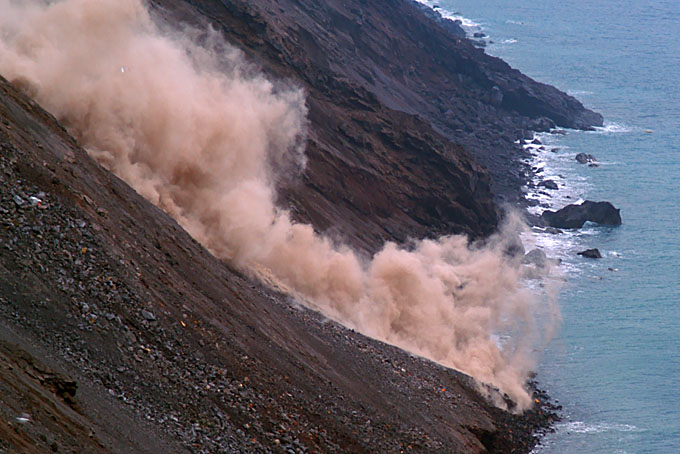 9 Marzo 2007: Flussi Piroclastici nella Sciara del Fuoco

