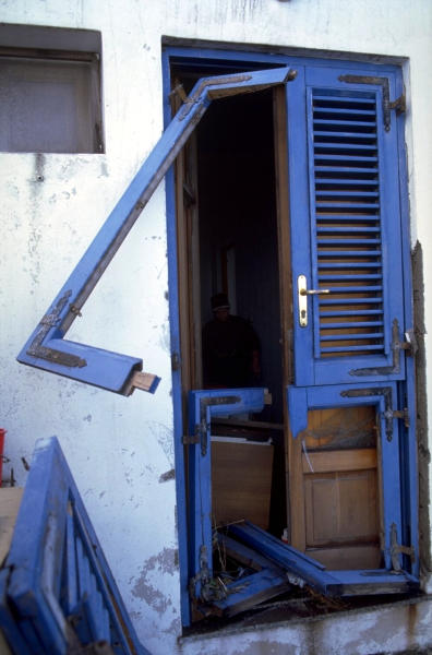Stromboli's population faces the damage of a tsunami