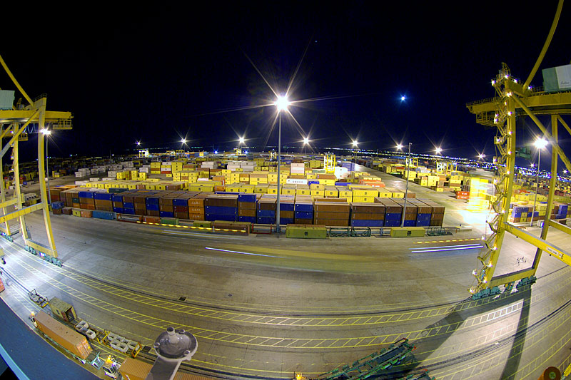 Valencia: Der Hafen bei Nacht