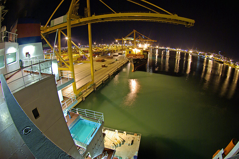 Valencia: Der Hafen bei Nacht