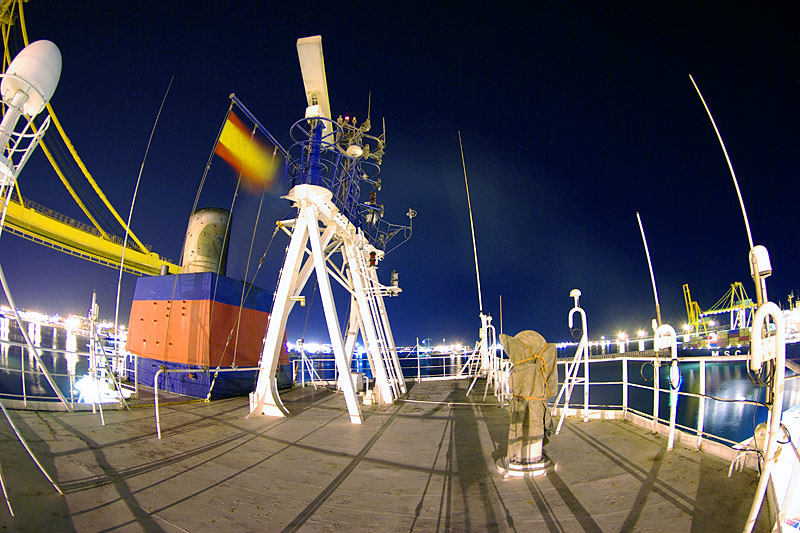 Valencia: Der Hafen bei Nacht