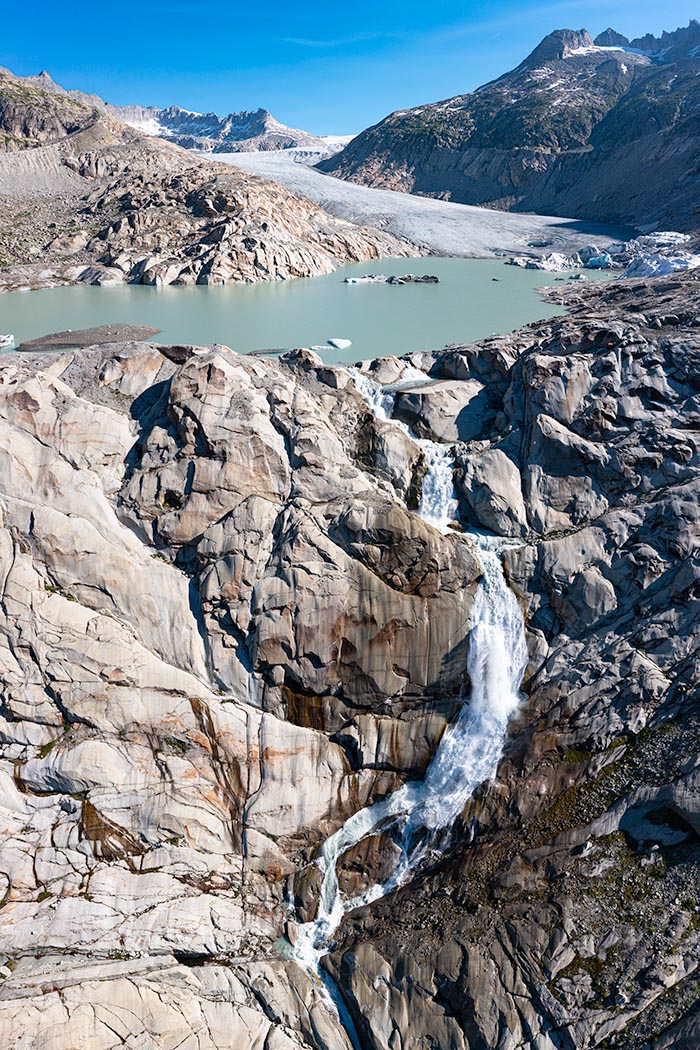 Rhonegletscher: Growth of the proglacial lake, glacier recession by 2023 Rhonegletscher: Growth of the proglacial lake, glacier recession by 2023
