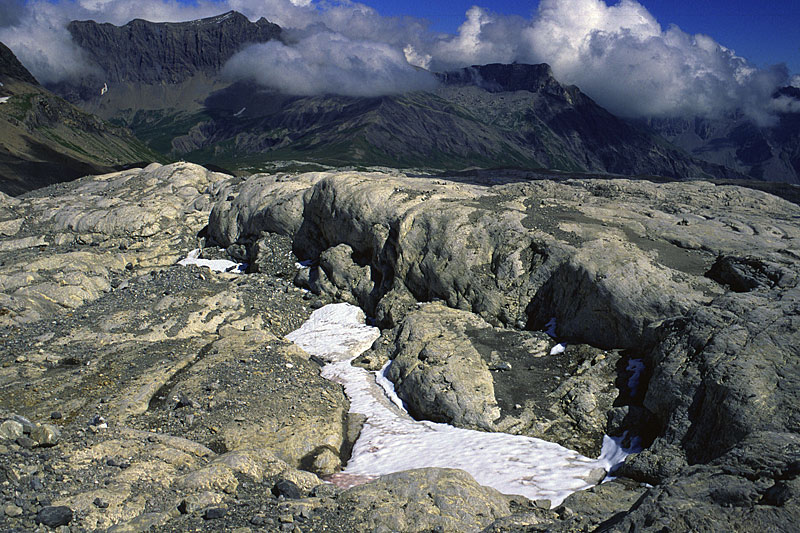 Glacier de Tsanfleuron, elephant backs