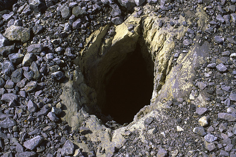 Glacier du Tsanfleuron, Karstloch