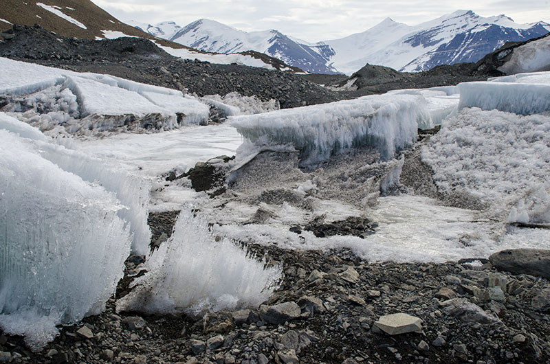 George VI Ice Shelf: lakes and ponds