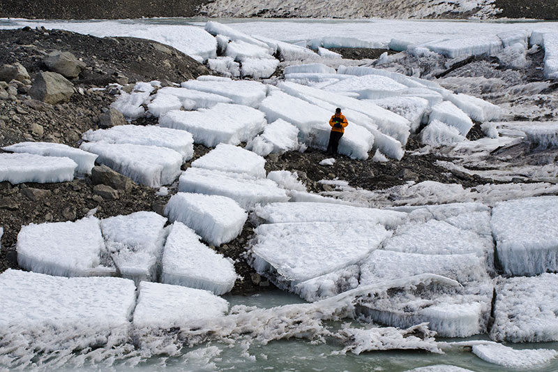 George VI Ice Shelf: lakes and ponds