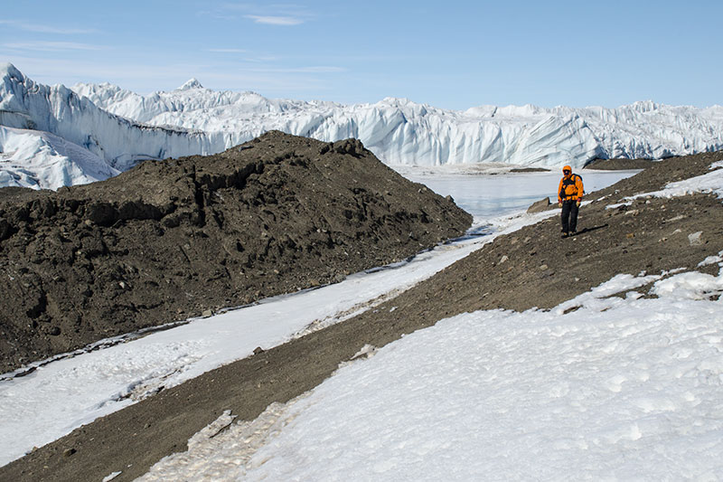 George VI Ice Shelf: moraine features