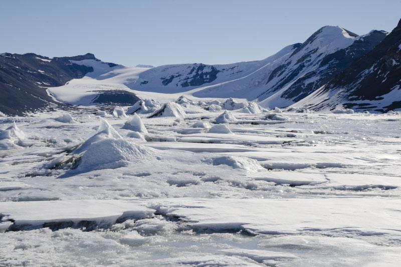 George VI Ice Shelf structures and morphological features