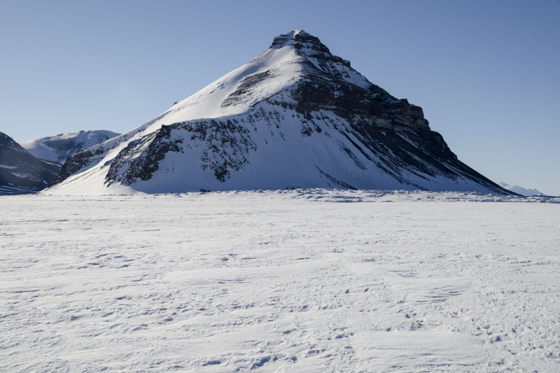 George VI Ice Shelf structures and morphological features