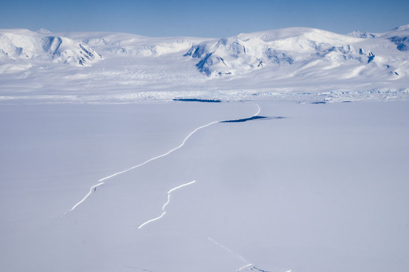 George VI Ice Shelf structures and morphological features