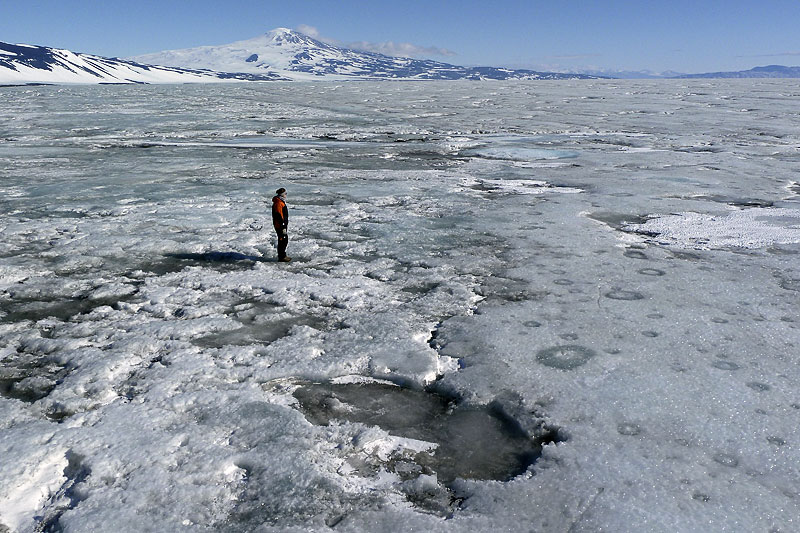 Ice shelf drainage