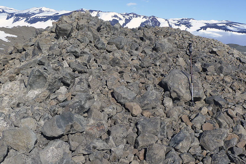 Ice shelf moraines