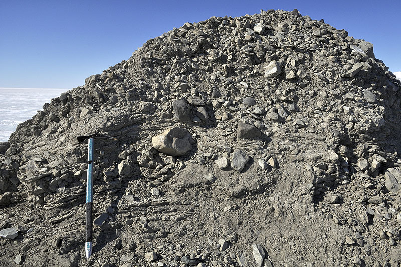 Ice shelf moraines Ice shelf moraines