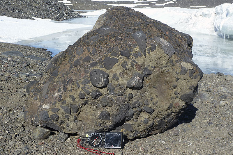 Representative lithologies of morainic debris Representative lithologies of morainic debris