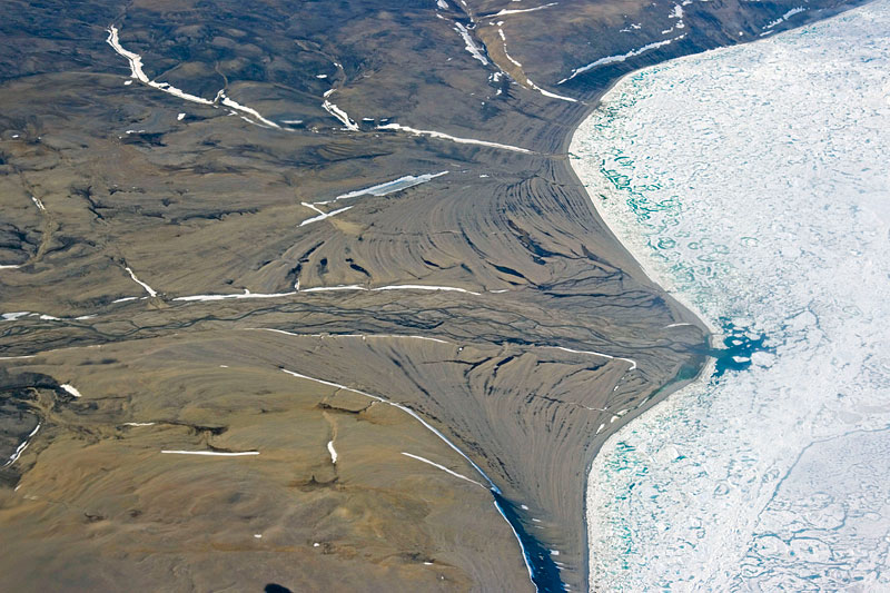 Sea Ice and Icebergs