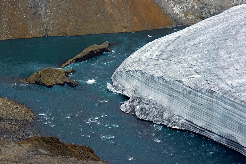 Phantom Lake, Finger Lake and Phantom Peak