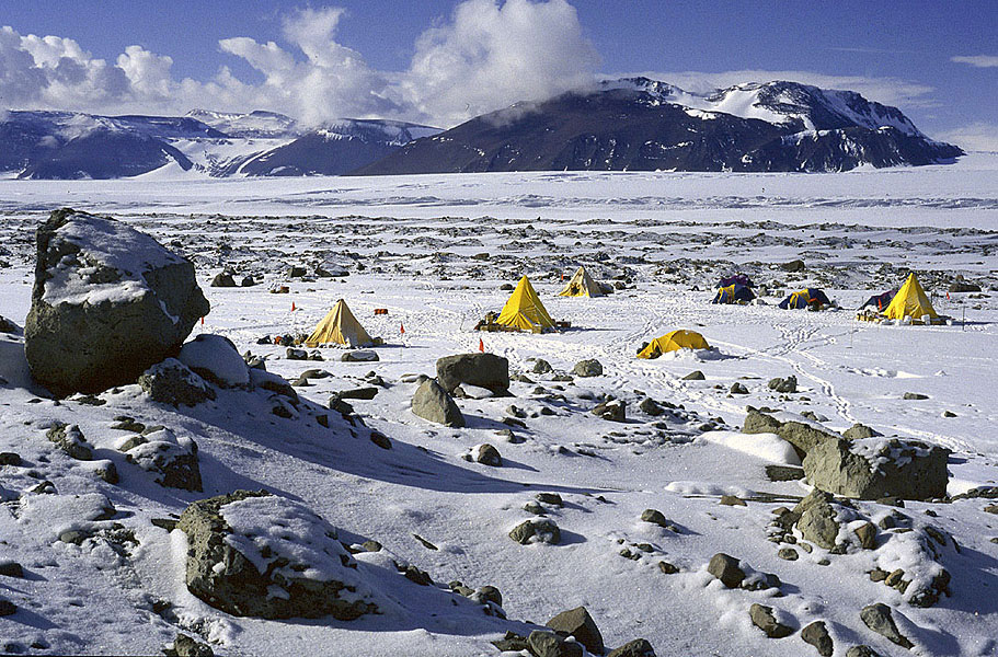 Living and travelling on glaciers