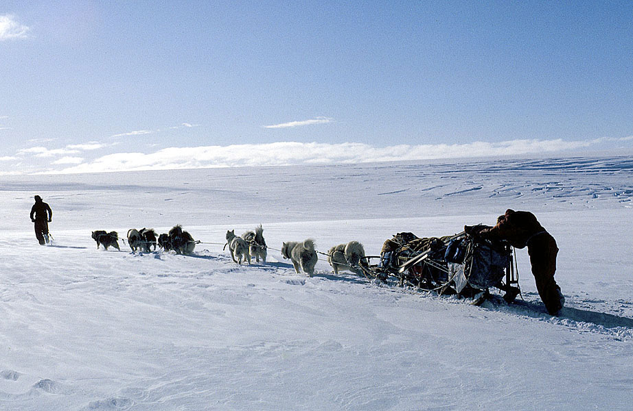 Living and travelling on glaciers