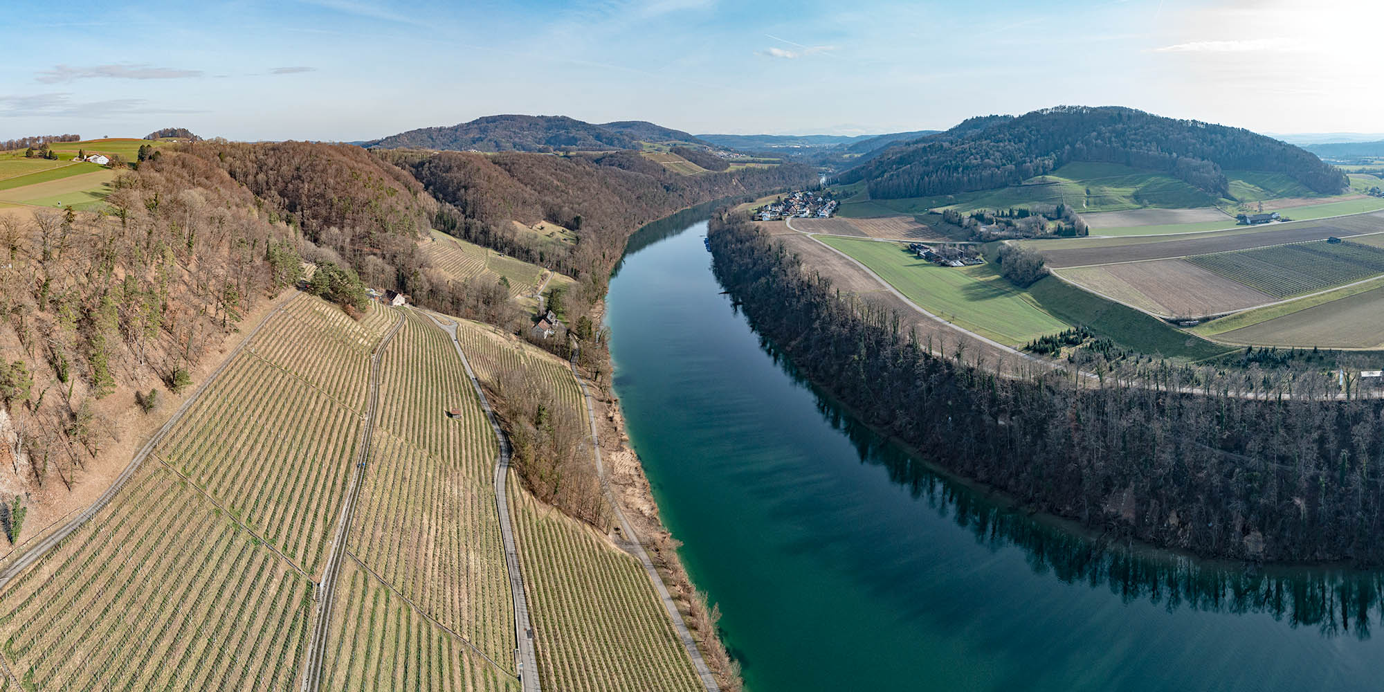 Schmelzwasserrinnen und Schotterterrassen