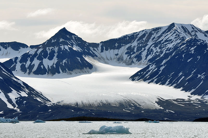 Austre Lovnbreen: the glacier surface