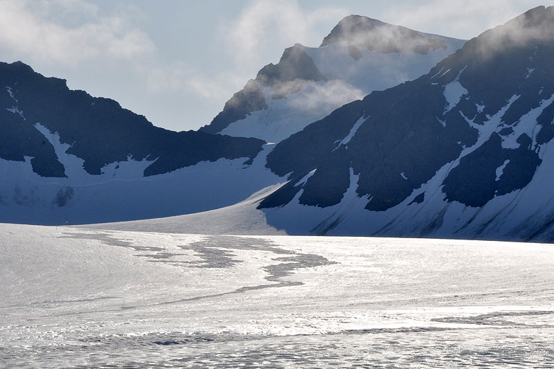 Austre Lovnbreen: the glacier surface