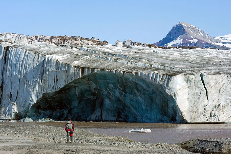 Kongsvegen and Kronebreen