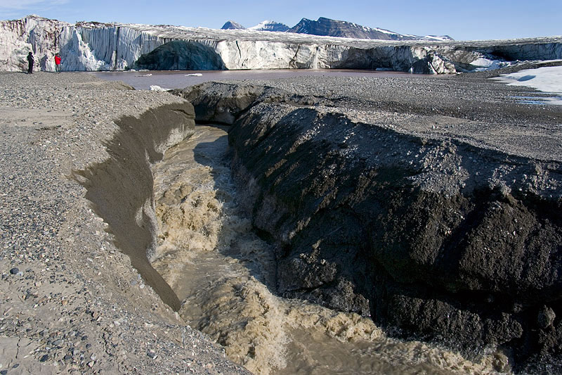 Kongsvegen and Kronebreen