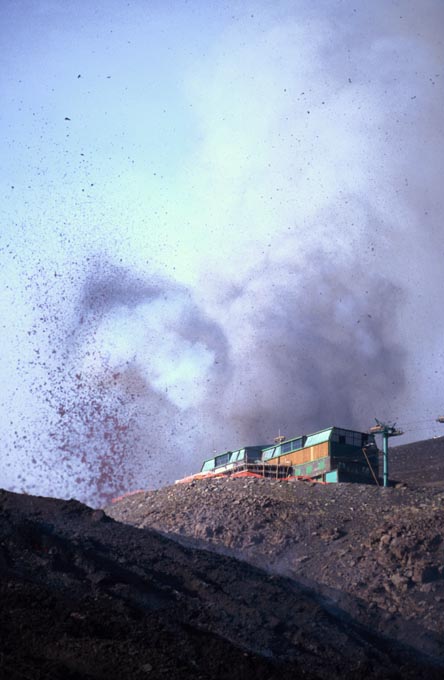 Die Flankeneruption und ihre Auswirkungen auf Menschen und Gebude 26./27. Juli 2001