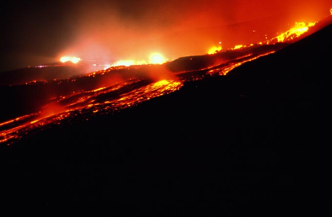 Die Flankeneruption und ihre Auswirkungen auf Menschen und Gebude 26./27. Juli 2001