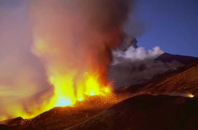 Flankeneruption 2002: Die Nordspalte