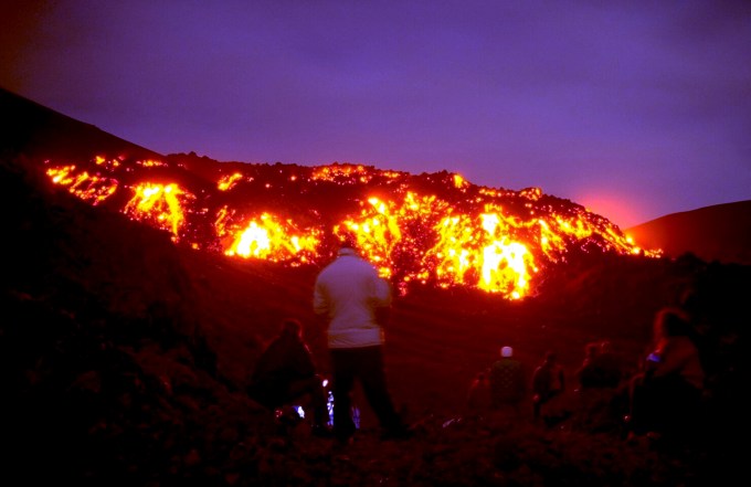 Flankeneruption 2002/03: Schden durch die Lavastrme vom sdlichen Schlot