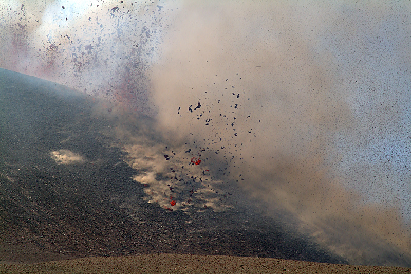 9 July 2011: Fifth Paroxysm of 2011 at South East Crater 9 July 2011: Fifth Paroxysm of 2011 at South East Crater