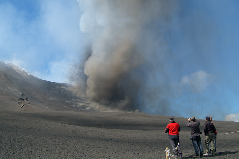 9 July 2011: Fifth Paroxysm of 2011 at South East Crater 9 July 2011: Fifth Paroxysm of 2011 at South East Crater