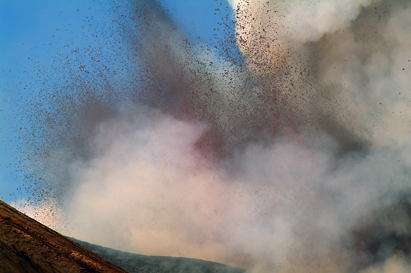 9 July 2011: Fifth Paroxysm of 2011 at South East Crater 9 July 2011: Fifth Paroxysm of 2011 at South East Crater